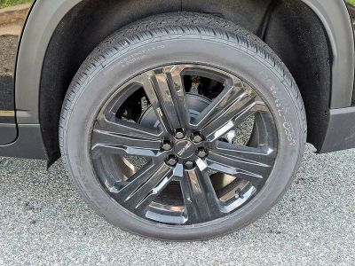 2026 GMC Acadia — detail view