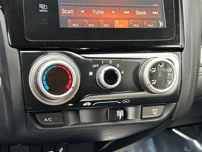 2016 Honda Fit - Photo 21
