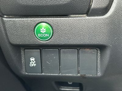 2016 Honda Fit - Photo 29