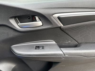 2016 Honda Fit - Photo 18