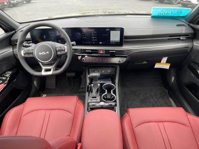 2026 Kia K5 — photo 13 view