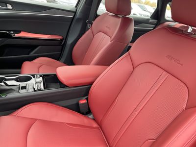 2026 Kia K5 — photo 9 view