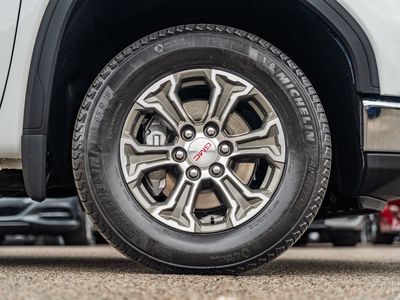 2025 GMC Sierra 1500 - Photo 8