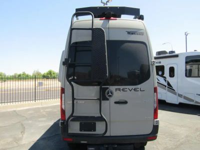 2025 Winnebago REVEL - Photo 16