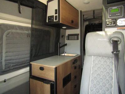 2025 Winnebago REVEL - Photo 6