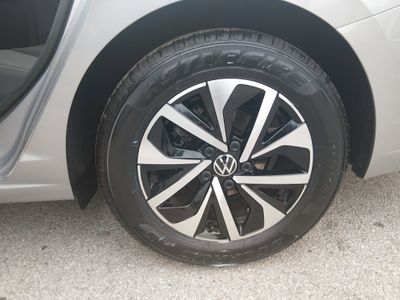 2024 Volkswagen Jetta - Photo 11
