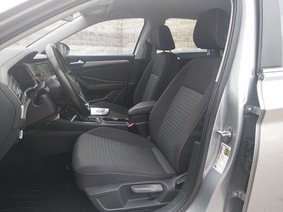 2024 Volkswagen Jetta - Photo 9