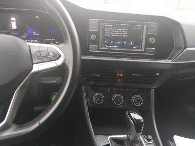 2024 Volkswagen Jetta - Photo 18