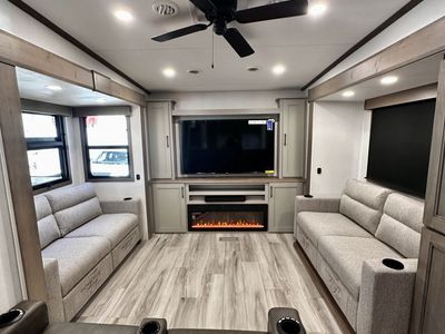 2026 KZRV Durango D326RLT - Photo 12