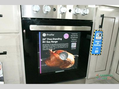 2026 Jayco Pinnacle - Photo 15