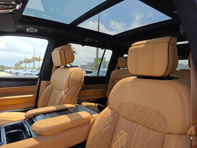 2026 Jeep Grand Wagoneer — photo 13 view