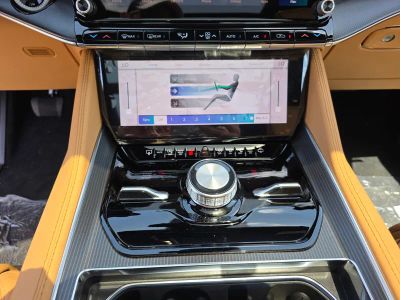 2026 Jeep Grand Wagoneer — photo 17 view