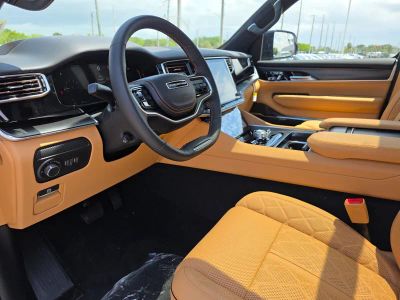 2026 Jeep Grand Wagoneer — photo 15 view