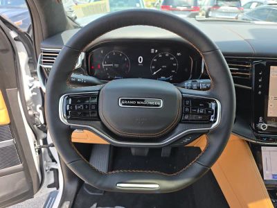 2026 Jeep Grand Wagoneer — photo 18 view