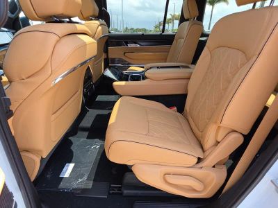 2026 Jeep Grand Wagoneer — photo 9 view