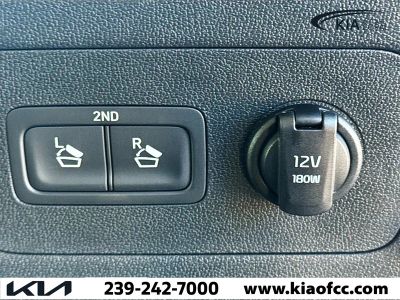 2026 Kia Sorento — photo 12 view