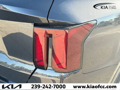 2026 Kia Sorento — photo 9 view
