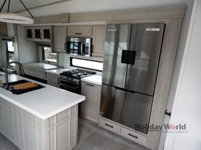 2025 Grand Design Solitude - Photo 13
