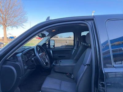 2011 Chevrolet Silverado 2500 HD - Photo 3