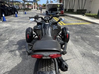 2019 Can-Am Spyder F3 - Photo 8