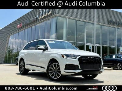 2023 Audi Q7 45 Premium Plus quattro in Glacier White Metallic — front three-quarter view