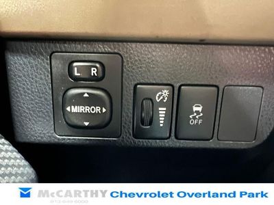 2013 Toyota RAV4 — photo 18 view