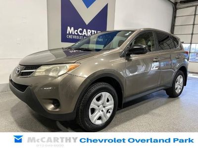 2013 Toyota RAV4 — photo 10 view