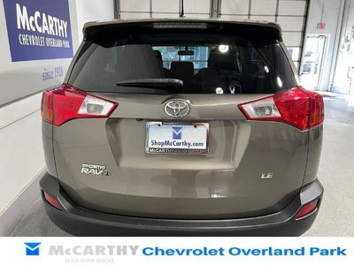 2013 Toyota RAV4 — photo 7 view