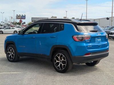 2025 Jeep Compass - Photo 3
