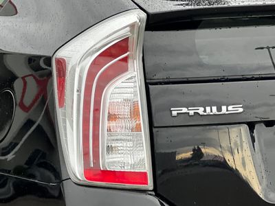 2015 Toyota Prius - Photo 31