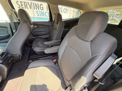 2010 Chevrolet Traverse — photo 7 view