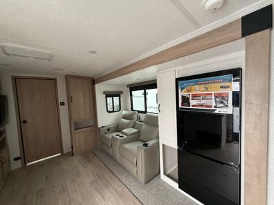 2025 Palomino SolAire - Photo 16