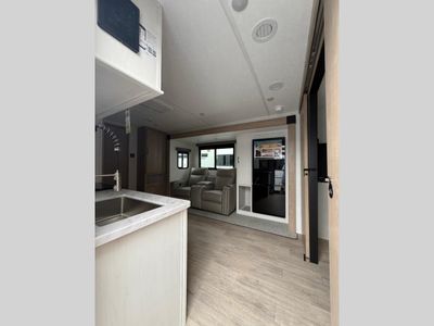 2025 Palomino SolAire - Photo 11