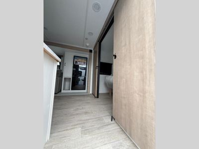 2025 Palomino SolAire - Photo 9