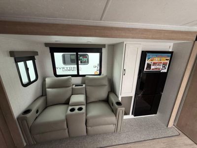 2025 Palomino SolAire - Photo 28