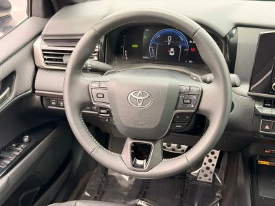 2025 Toyota Camry - Photo 18