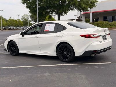 2025 Toyota Camry - Photo 10