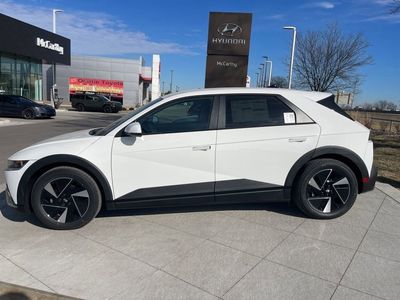 2026 Hyundai IONIQ 5 - Photo 2
