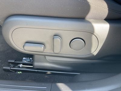 2026 Hyundai IONIQ 5 - Photo 17