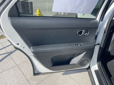 2026 Hyundai IONIQ 5 - Photo 15