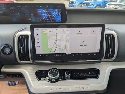 2026 Ford Expedition Max — photo 18 view
