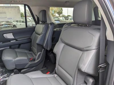 2026 Ford Expedition Max — photo 14 view