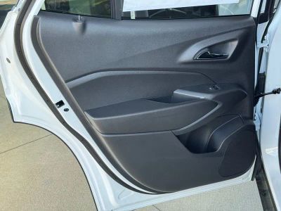 2026 Chevrolet Trax LT - Photo 17