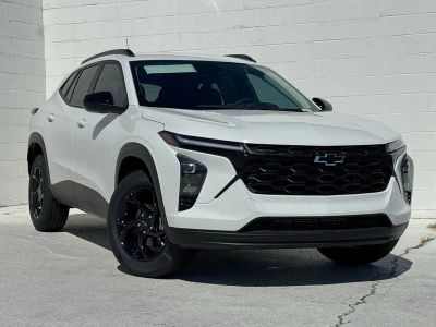 2026 Chevrolet Trax LT - Photo 2