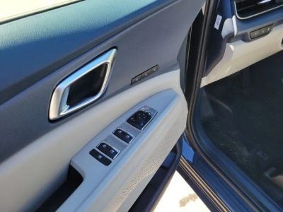 2026 Kia Carnival Hybrid — engine compartment view