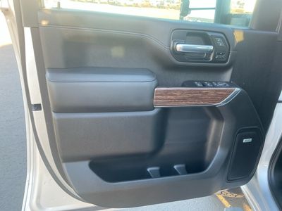 2023 Chevrolet Silverado 2500HD - Photo 9