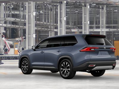 2026 Toyota Grand Highlander Hybrid - Photo 6