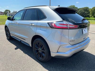 2024 Ford Edge — rear three-quarter view