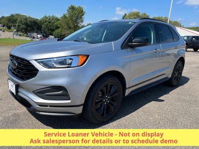 2024 Ford Edge SE AWD in Iconic Silver Metallic — front three-quarter view