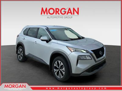 2023 Nissan Rogue SV in Silver — front three-quarter view